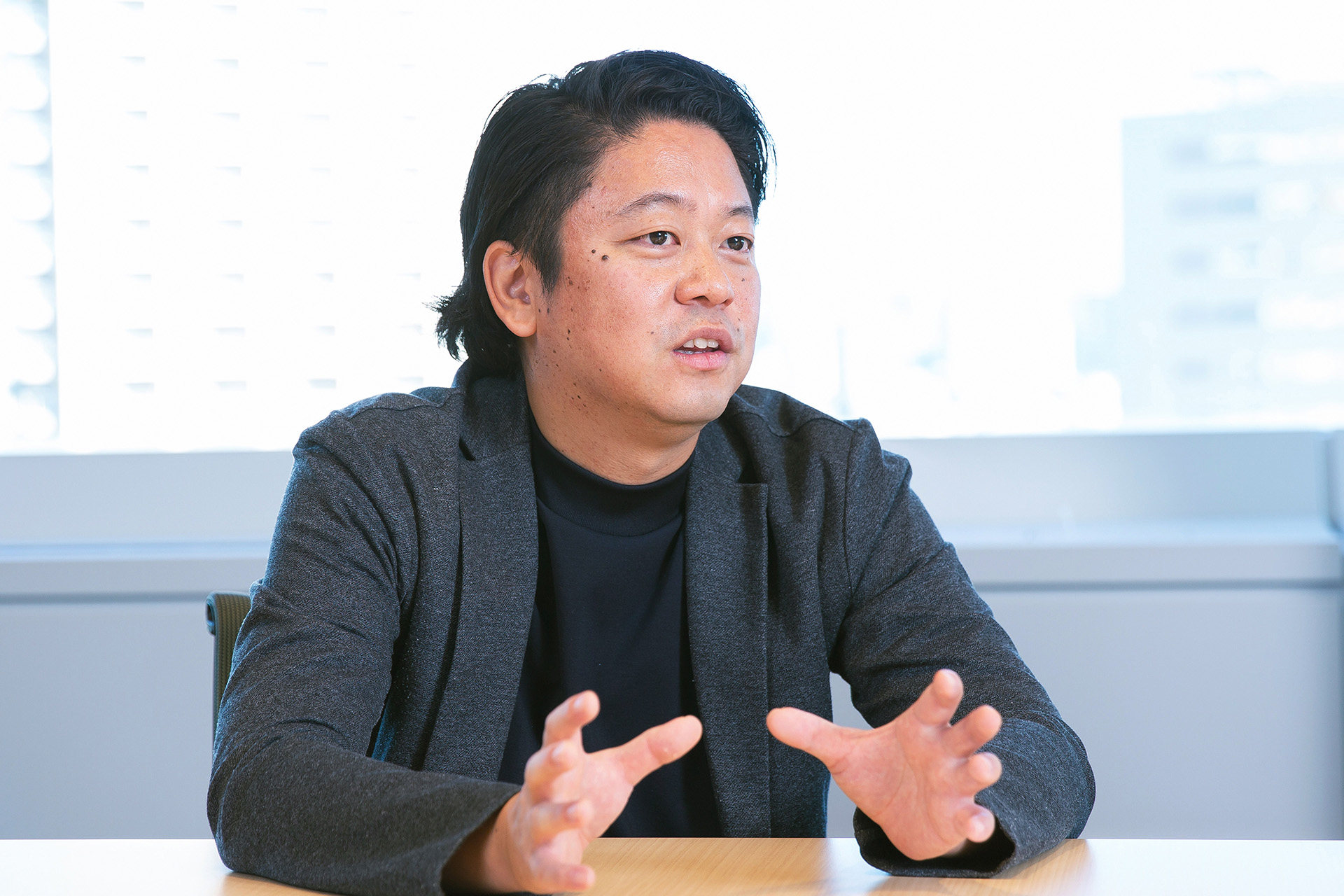 電通デジタル 第3アカウントプランニング部門 部門長 兼 マーケティングコミュニケーション統括室 営業戦略部 事業部長　岡田健太郎